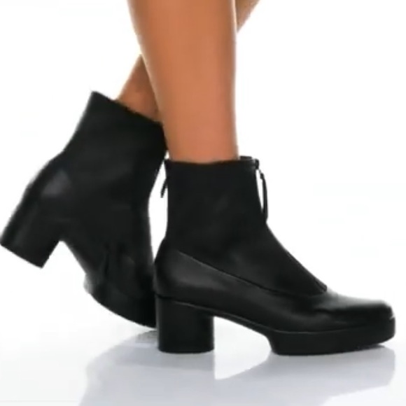 ECCO WOMENS SHAPE SCULPTED MOTION 35 ZIP